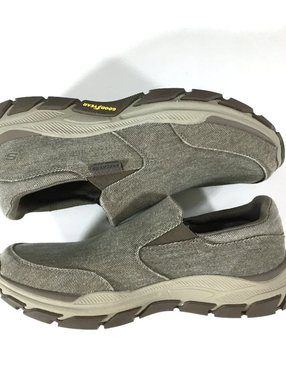 Skechers relaxed fit